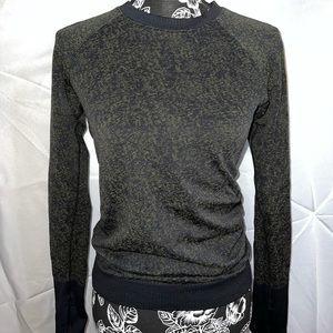 Lululemon long sleeve shirt